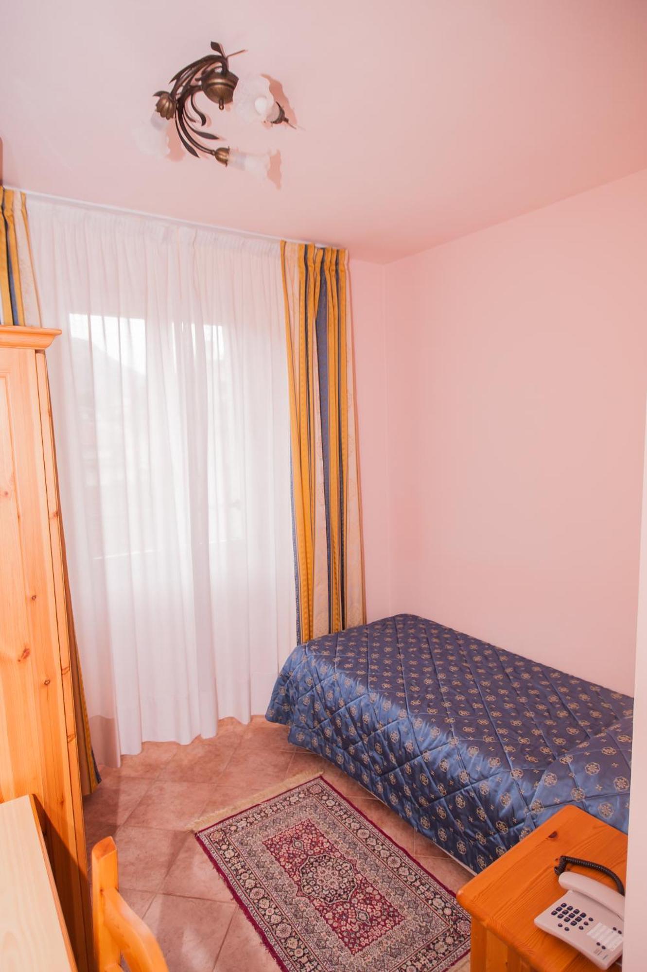 Vittoria Hotel